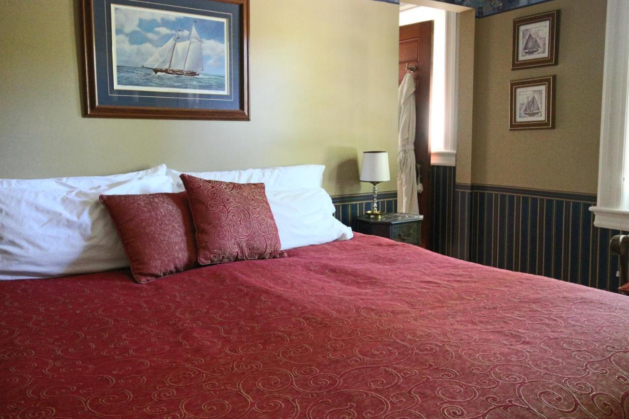 Sleepy Hollow B&B Gananoque Exterior foto