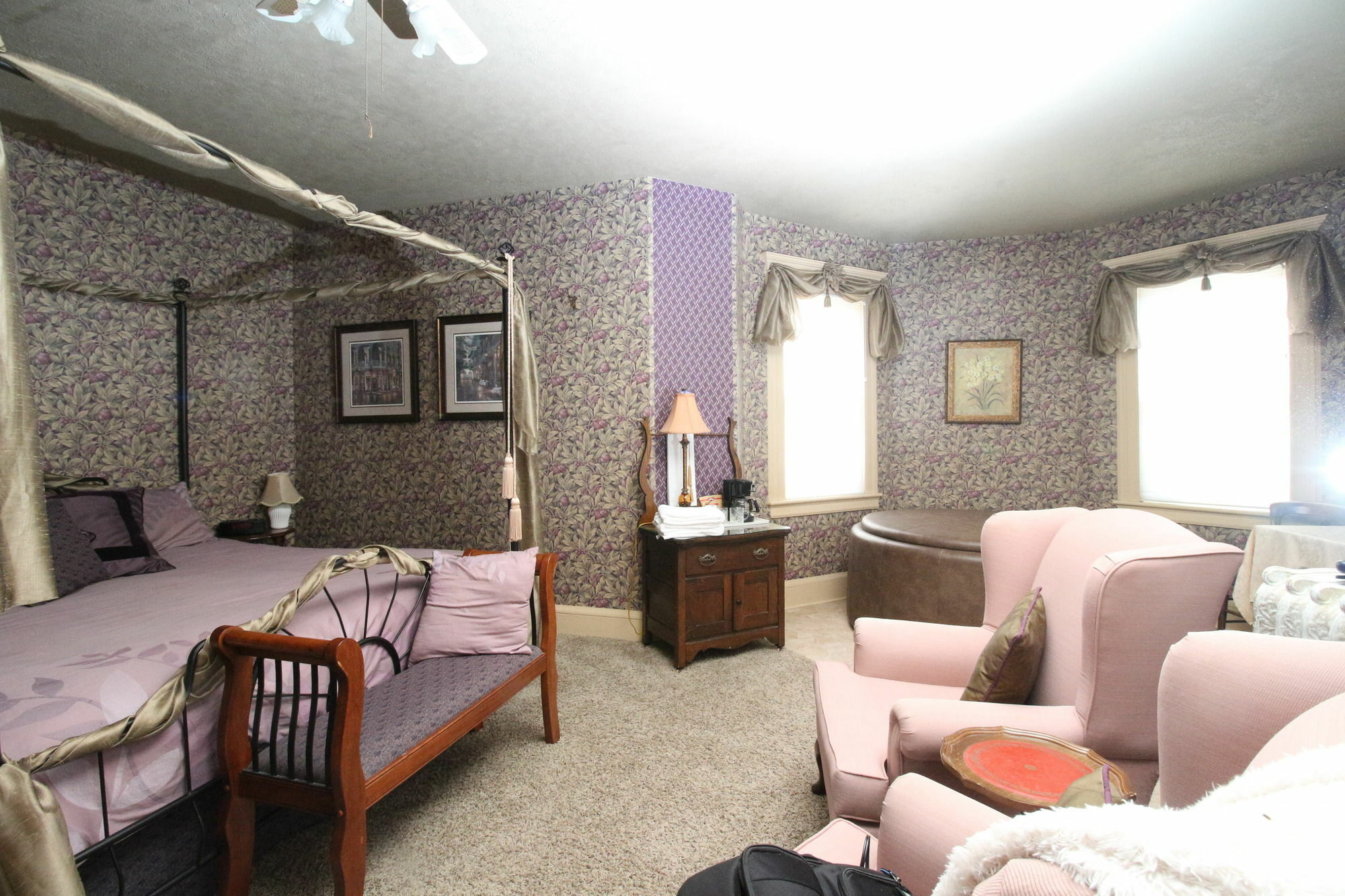Sleepy Hollow B&B Gananoque Exterior foto